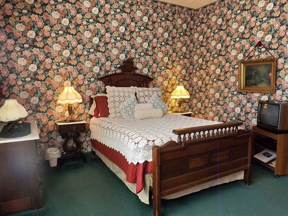 West Ridge Bed & Breakfast 伊丽莎白镇 外观 照片